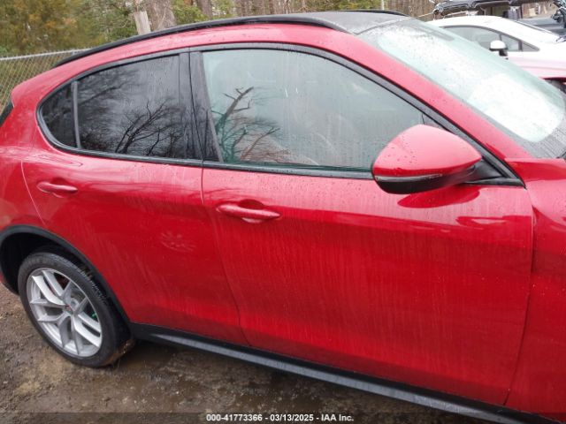 ZASPAKBNXK7C31621 Alfa Romeo Stelvio Ti Sport Awd