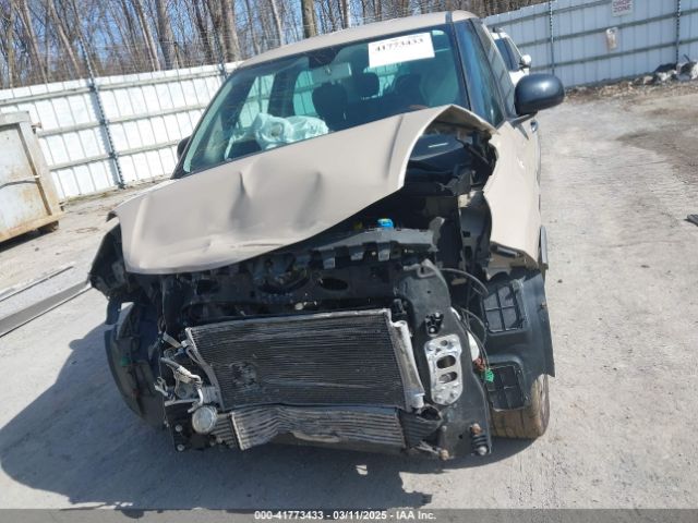 ZFBCFADH9EZ021078 Fiat 500L TREKKING
