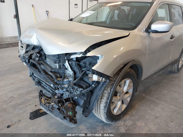 JN8AT2MV0JW312576 Nissan ROGUE S