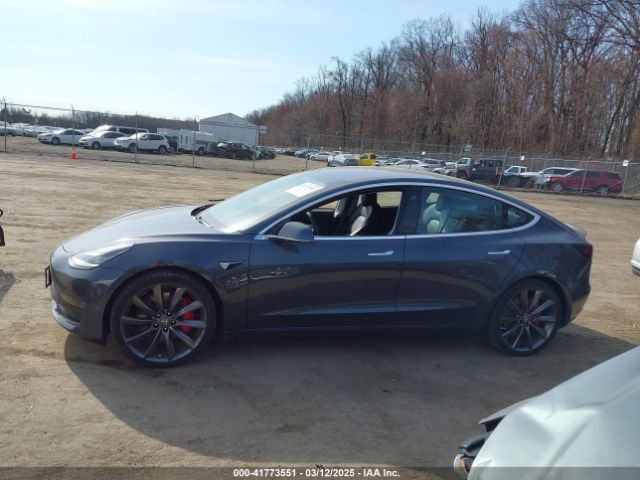 5YJ3E1EB5JF063077 Tesla Model 3 Long Range/performance