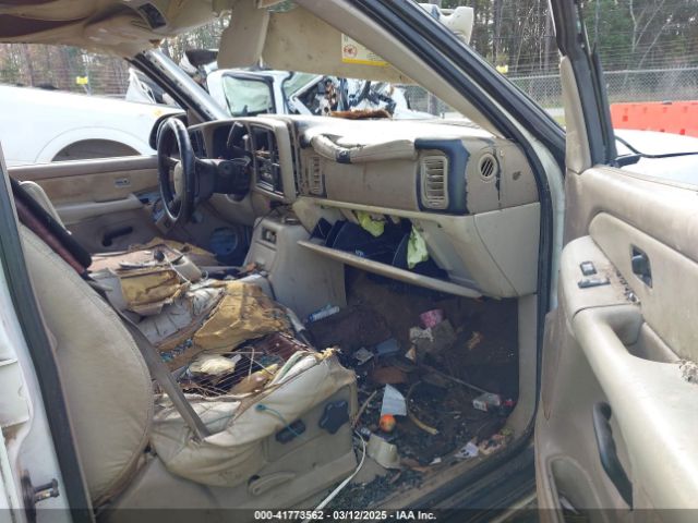 2002 GMC YUKON XL 1500 3GKEC16ZX2G355401 Photo 4