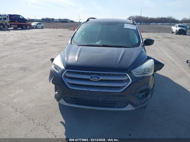 1FMCU9G91HUC98262 Ford 2017