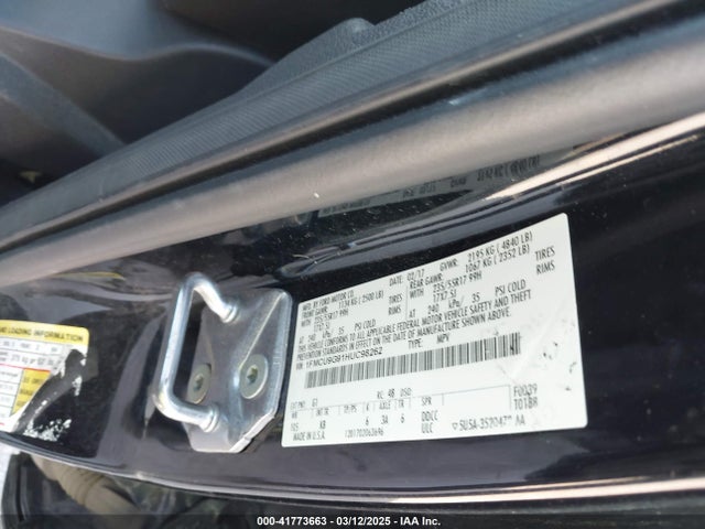 1FMCU9G91HUC98262 Ford 2017