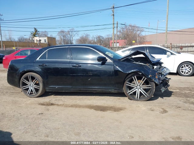 2C3CCAAG3EH285743 Chrysler 300