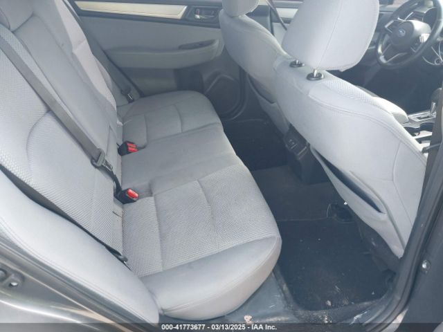4S3BNAF60K3008032 Subaru Legacy 2.5i Premium