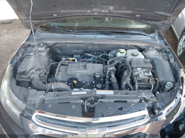 1G1PC5SB8F7263525 Chevrolet Cruze 1lt Auto