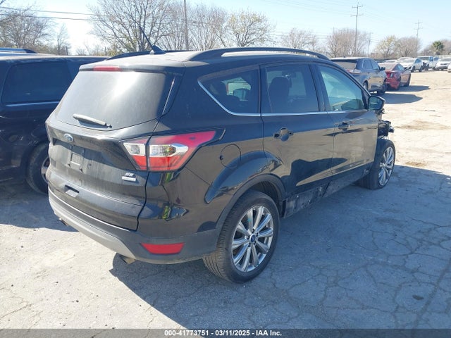1FMCU0GD3JUB31620 Ford ESCAPE SE