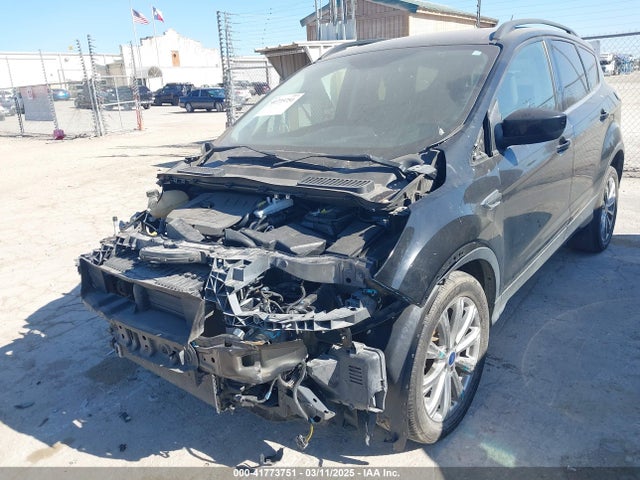 1FMCU0GD3JUB31620 Ford ESCAPE SE