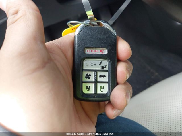 JHMZC5F38JC001957 Honda Clarity Plug-in Hybrid Touring
