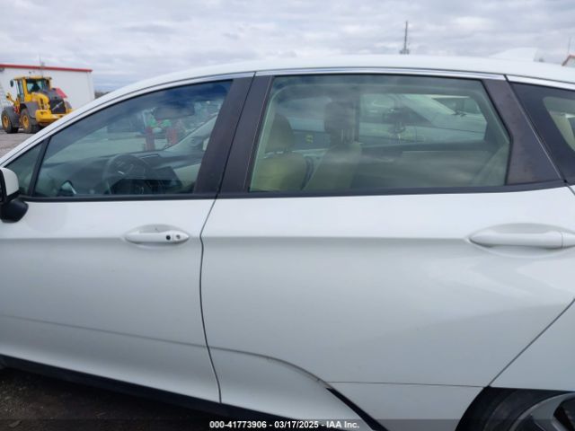 JHMZC5F38JC001957 Honda Clarity Plug-in Hybrid Touring
