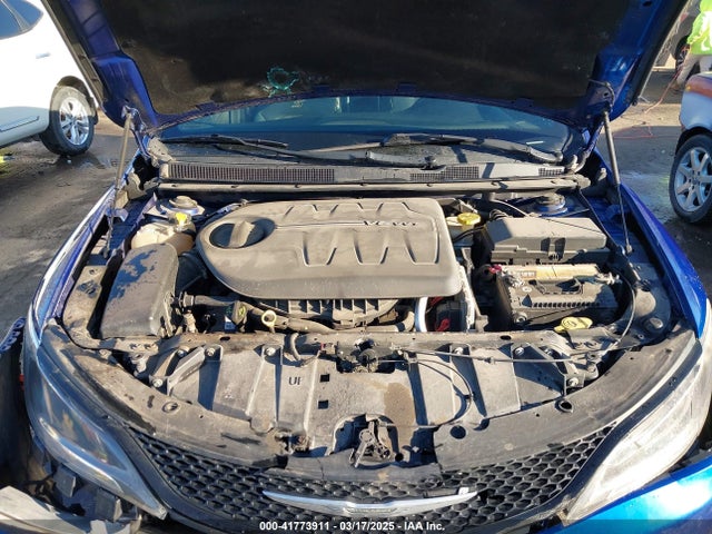 1C3CCCBG9FN572815 Chrysler 200 S