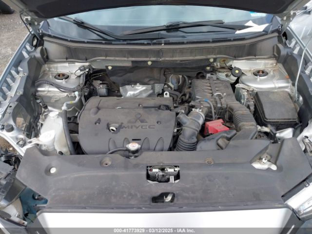 JA4AR3AU2JZ017872 Mitsubishi Outlander Sport 2.0 Es