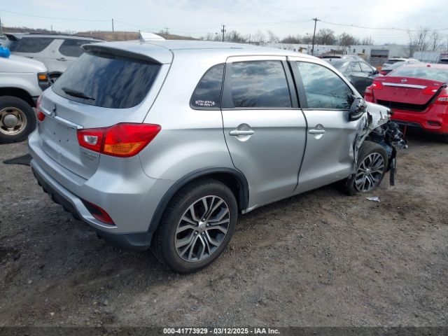 JA4AR3AU2JZ017872 Mitsubishi Outlander Sport 2.0 Es