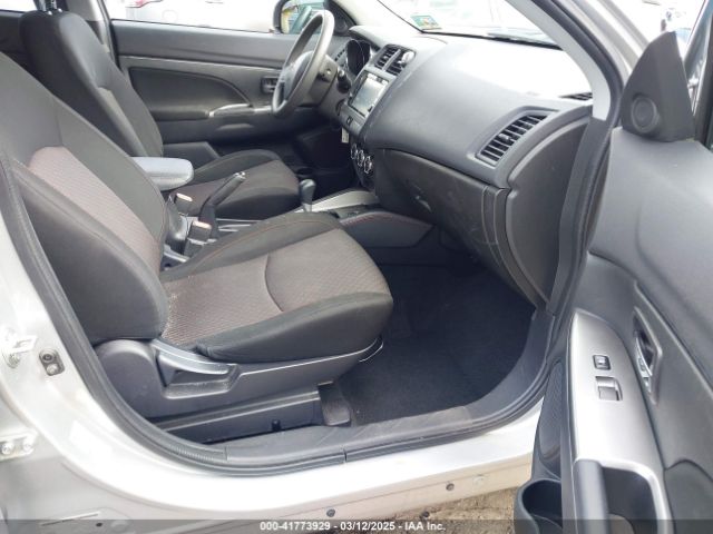JA4AR3AU2JZ017872 Mitsubishi Outlander Sport 2.0 Es