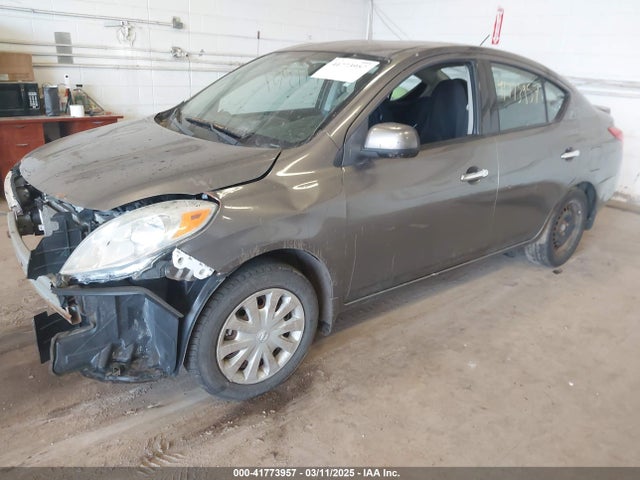 3N1CN7AP6EL821104 Nissan Versa 1.6 Sv