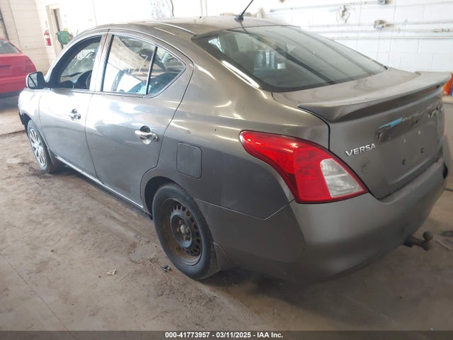 3N1CN7AP6EL821104 Nissan Versa 1.6 Sv