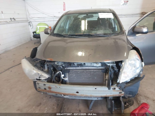 3N1CN7AP6EL821104 Nissan Versa 1.6 Sv