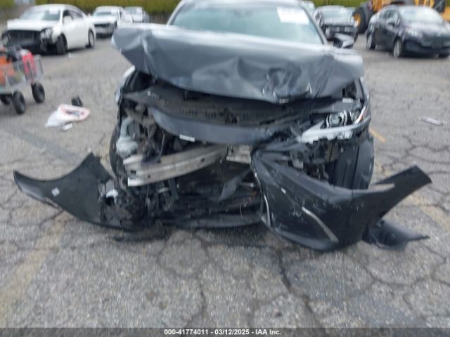 58ADA1C15RU038097 Lexus ES 300H