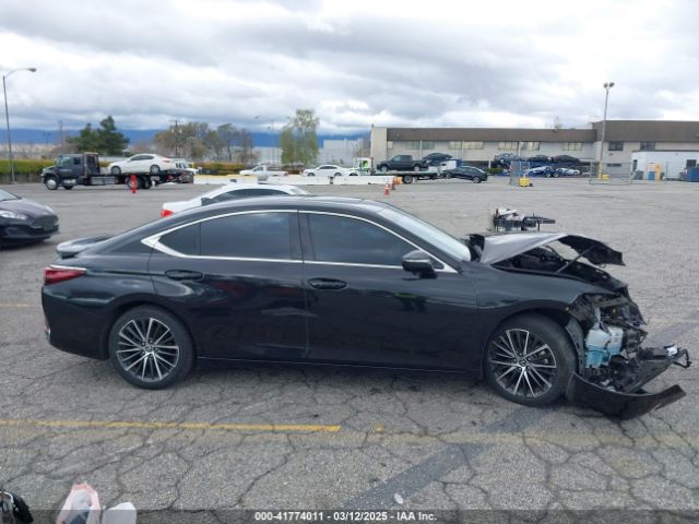 58ADA1C15RU038097 Lexus ES 300H