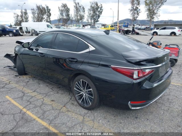 58ADA1C15RU038097 Lexus ES 300H