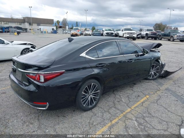 58ADA1C15RU038097 Lexus ES 300H
