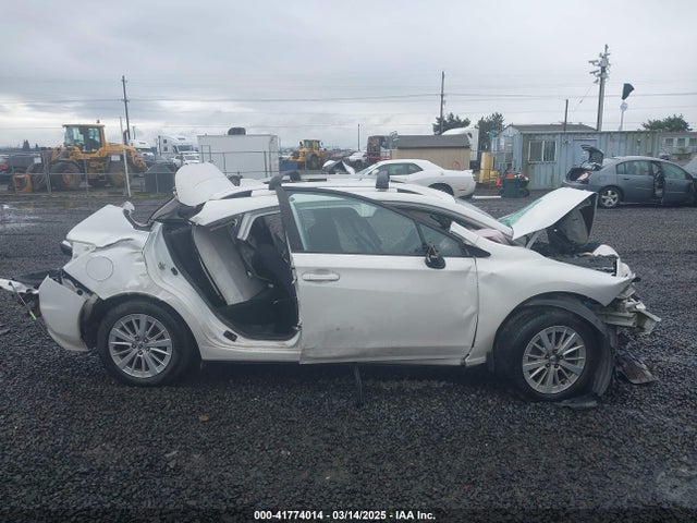Subaru na 2017 4S3GTAD63H3707615 Image 14