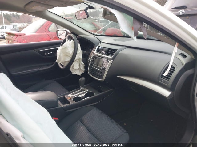 1N4AL3AP1GN311917 Nissan 2016