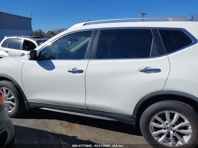 Nissan ROGUE SV 2018 KNMAT2MT0JP539495 Image 14