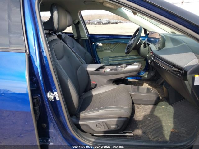 KNDC3DLCXN5068642 KIA Ev6 Wind