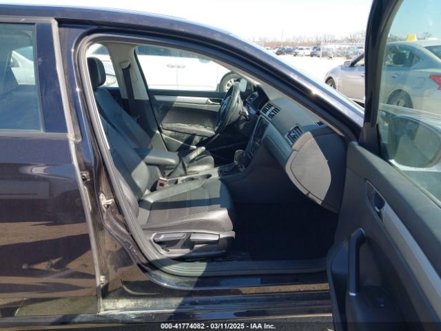 1VWLA7A35KC004541 Volkswagen Passat 2.0t Wolfsburg Edition