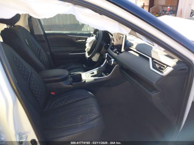 2T3UWRFV4RW232729 Toyota Rav4 Hybrid Woodland Edition
