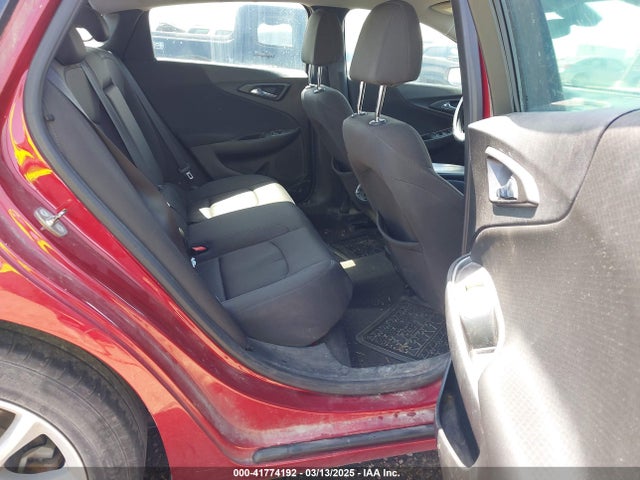 1G1ZD5ST5JF177389 Chevrolet MALIBU LT