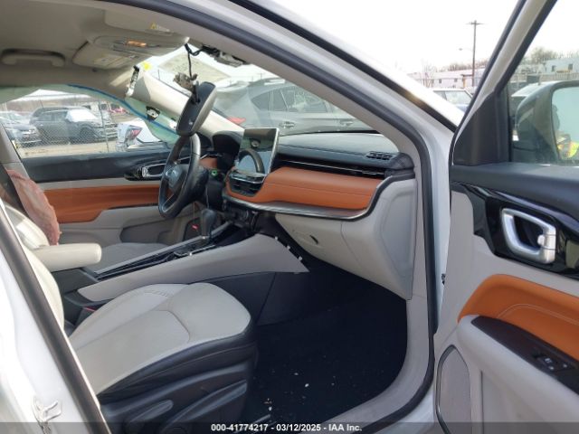 3C4NJDCB9NT130392 Jeep Compass Limited 4x4