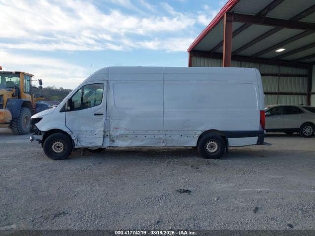 WD3PF1CDXKP148405 Mercedes-Benz Sprinter 2500 High Roof V6