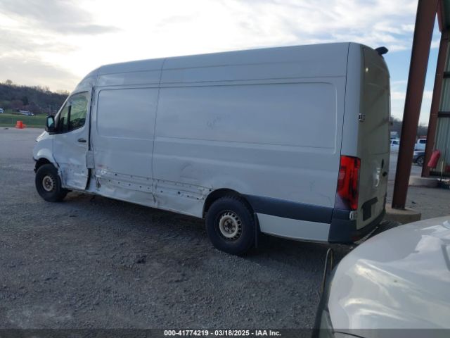 WD3PF1CDXKP148405 Mercedes-Benz Sprinter 2500 High Roof V6