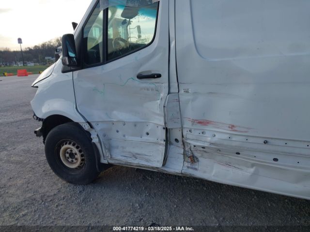 WD3PF1CDXKP148405 Mercedes-Benz Sprinter 2500 High Roof V6