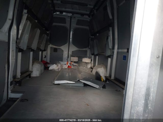 WD3PF1CDXKP148405 Mercedes-Benz Sprinter 2500 High Roof V6