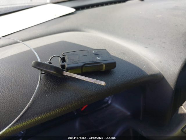 3GCUKPEC4JG552699 Chevrolet Silverado 1500 Custom