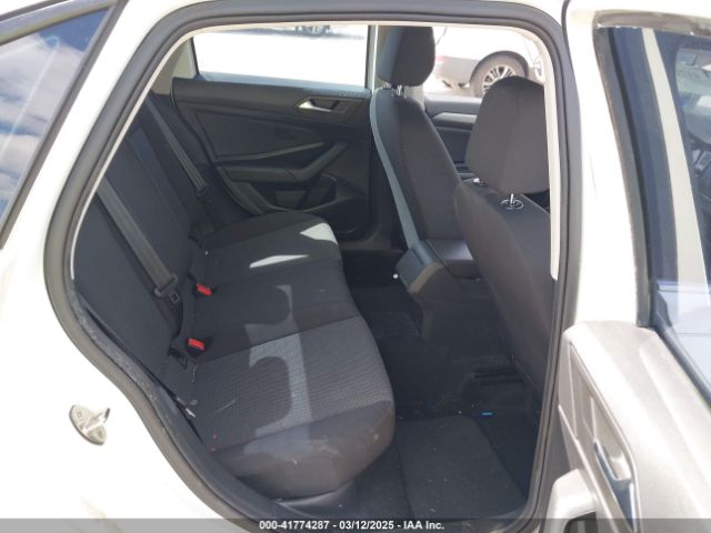 3VWN57BU3KM021826 Volkswagen Jetta 1.4t S