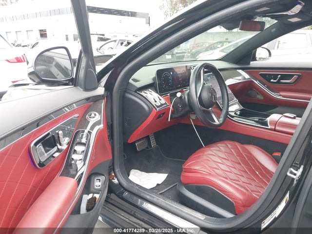 W1K6G7GB9NA067550 Mercedes-Benz m176