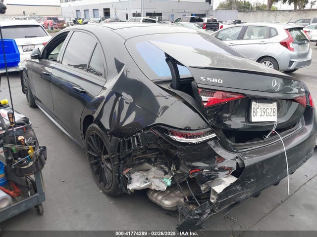 W1K6G7GB9NA067550 Mercedes-Benz m176
