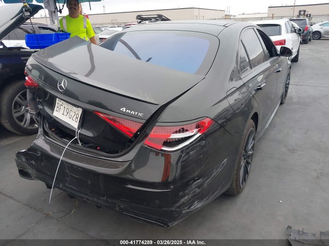 W1K6G7GB9NA067550 Mercedes-Benz m176