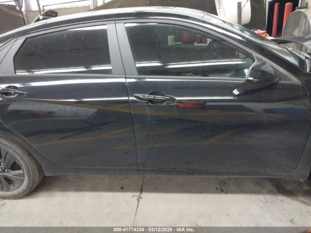 KMHLM4AJ0PU037693 Hyundai Elantra Hybrid Blue