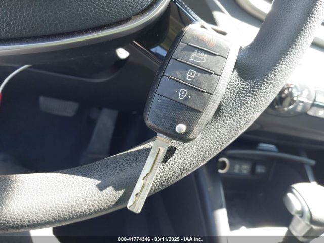 5XYPG4A50LG677785 KIA Sorento 3.3l Lx