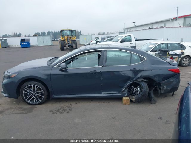4T1DBADK8SU516661 Toyota CAMRY XLE