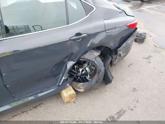 4T1DBADK8SU516661 Toyota CAMRY XLE
