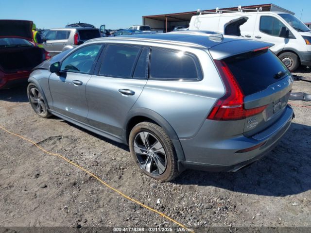 2020 VOLVO V60 CROSS COUNTRY YV4102WK0L1033374 Photo 2