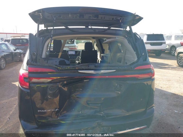 Chrysler Pacifica Touring L 2023 2C4RC1BG4PR553054 Image 16