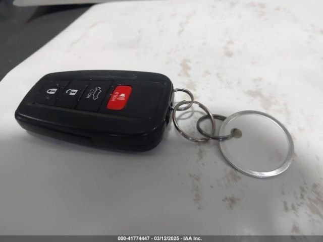 JTMA1RFV7KD513993 Toyota Rav4 Xle Premium