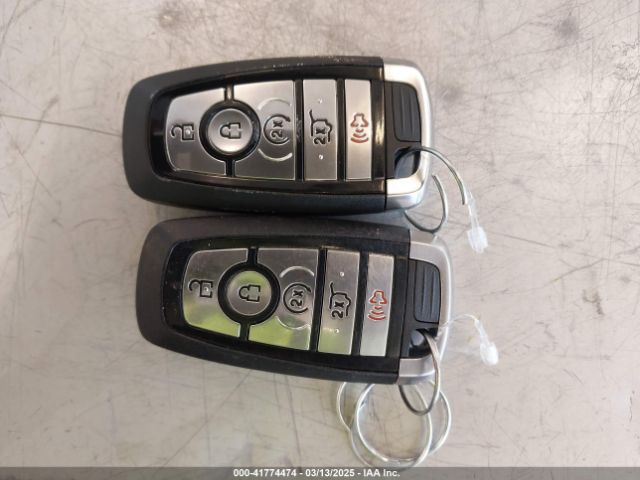 1FMCU0MNXRUA01665 Ford Escape St-line
